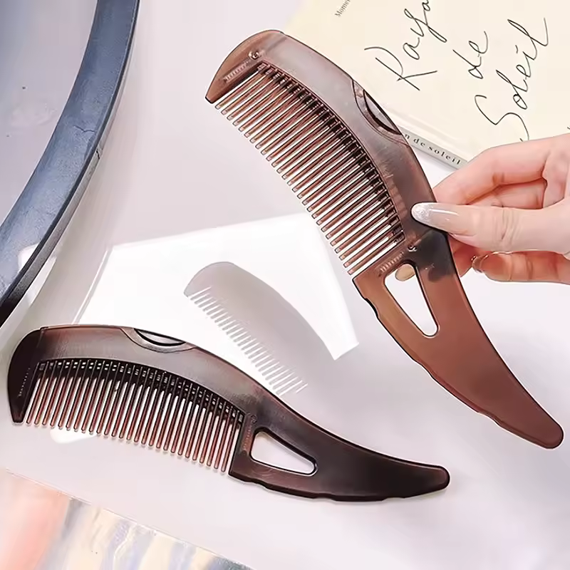 The 'Clariti' Comb